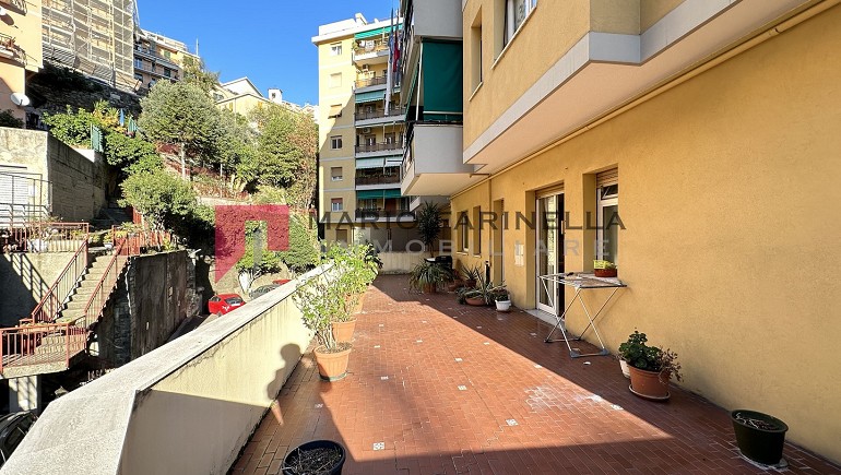 Appartamenti con terrazzo in vendita in zona San Fruttuoso
